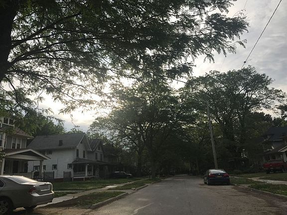 4th image of 9607 Columbia Ave