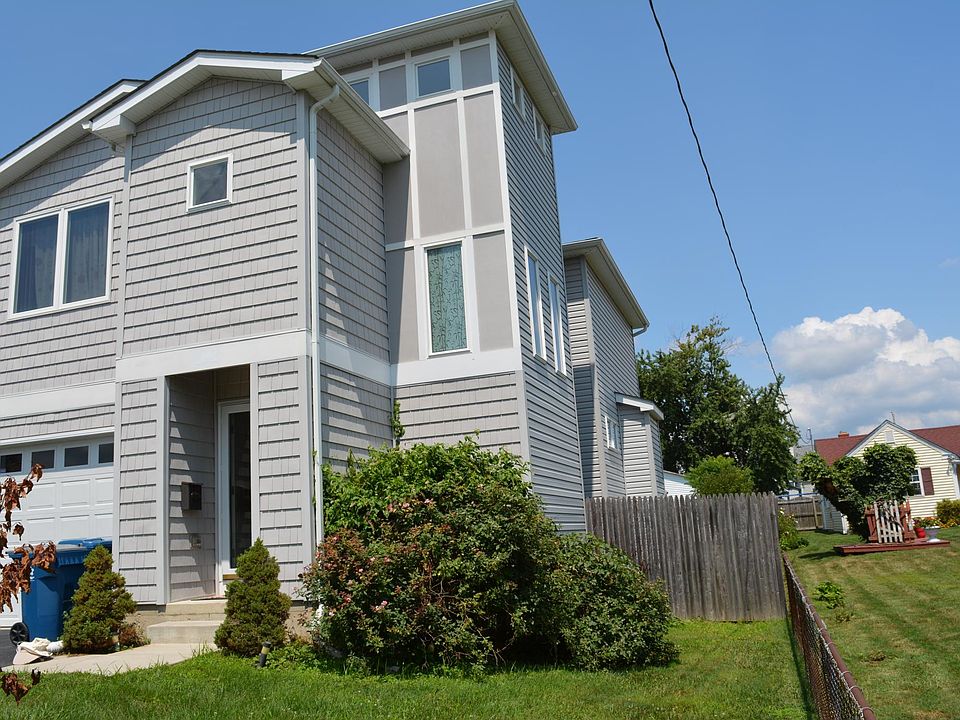 1st image of 1813 Lincoln Ave
