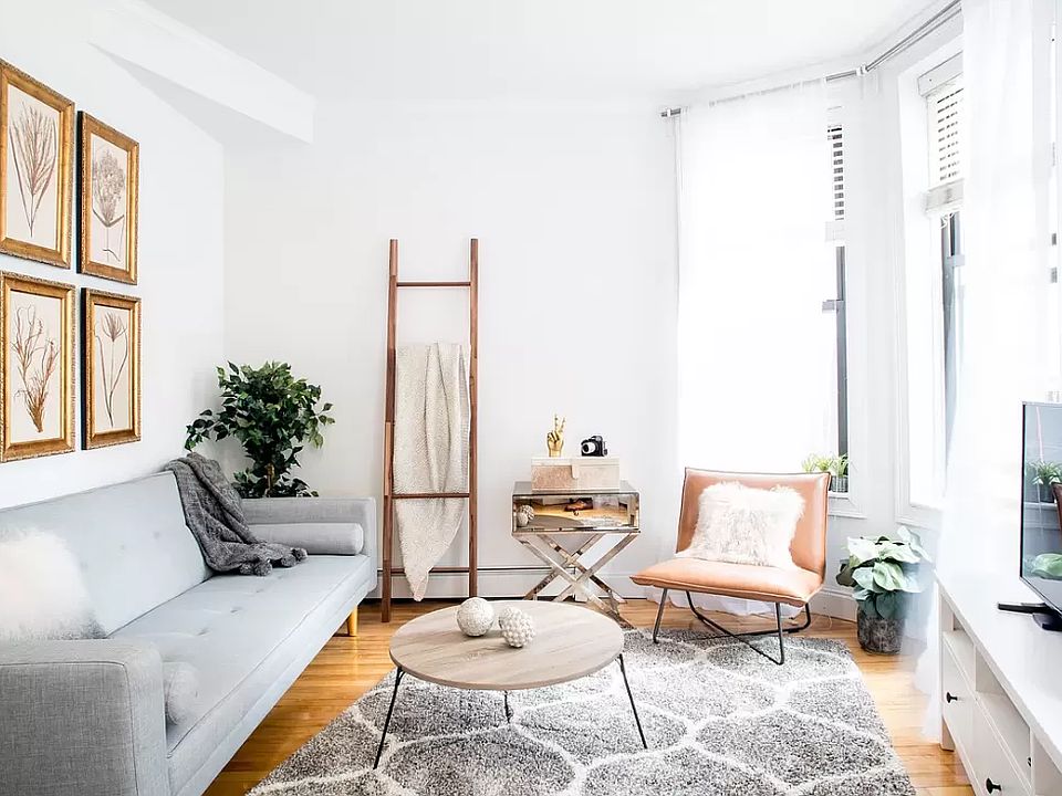 1st image of 679 Greenwich St #1