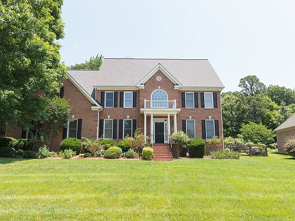 2nd image of 6110 Chalet Dr