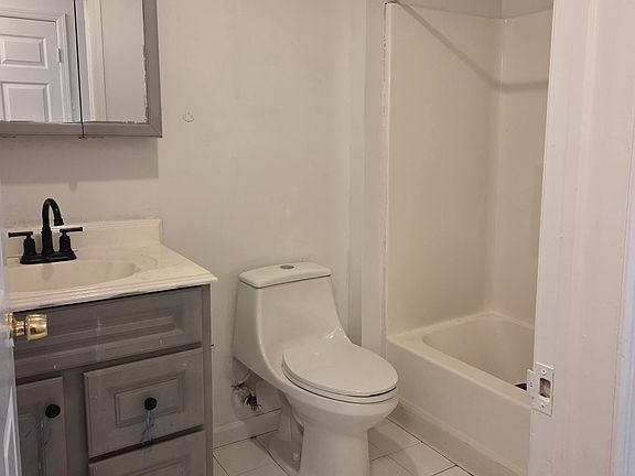 5th image of 703 Garfield Ave Floor 2