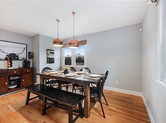 5th image of 45 Radnor Ave