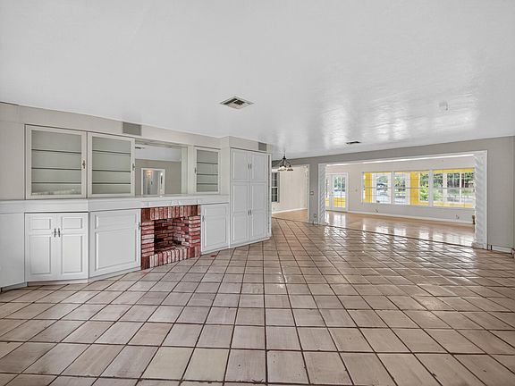 2nd image of 1401 Alpha Court N