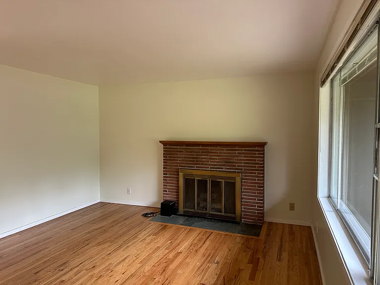 15673 SE 9th St — Photo 6