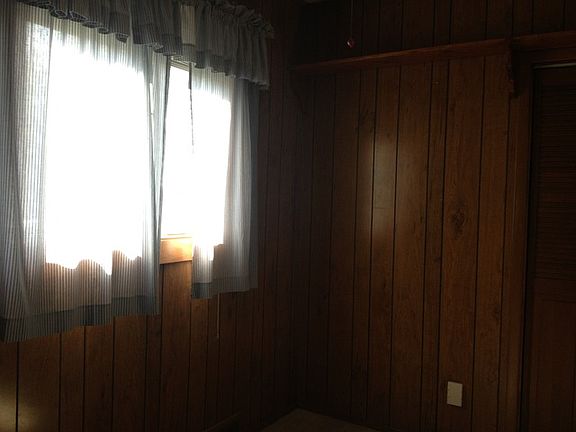5th image of 212 S Vermillion St