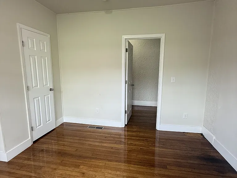 1853 Princeton Ave SW — Photo 15
