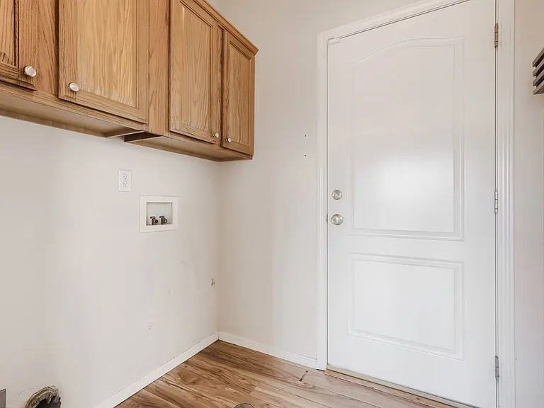 8870 Christy Ct — Photo 24