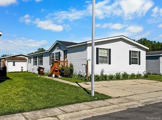 327 White Oak Ln, Whittaker, MI 48190