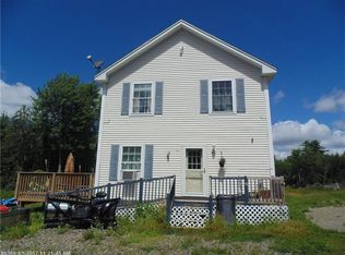 14 Cedarwood Dr, Winterport, ME 04496