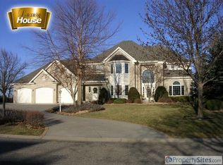 9638 Wellington Ln, Woodbury, MN 55125