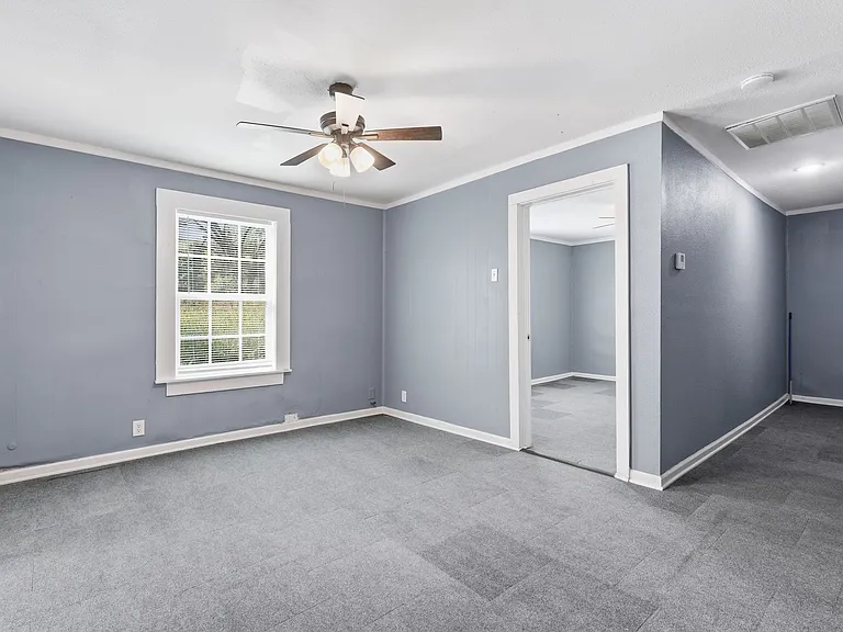 808 Mill St — Photo 5