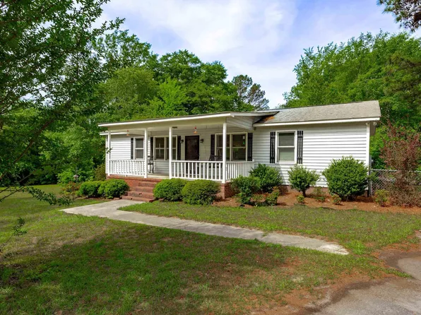 1571 Chestnut Rd, Elgin, SC 29045