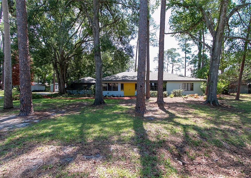 1st image of 119 W CRYSTAL DRIVE