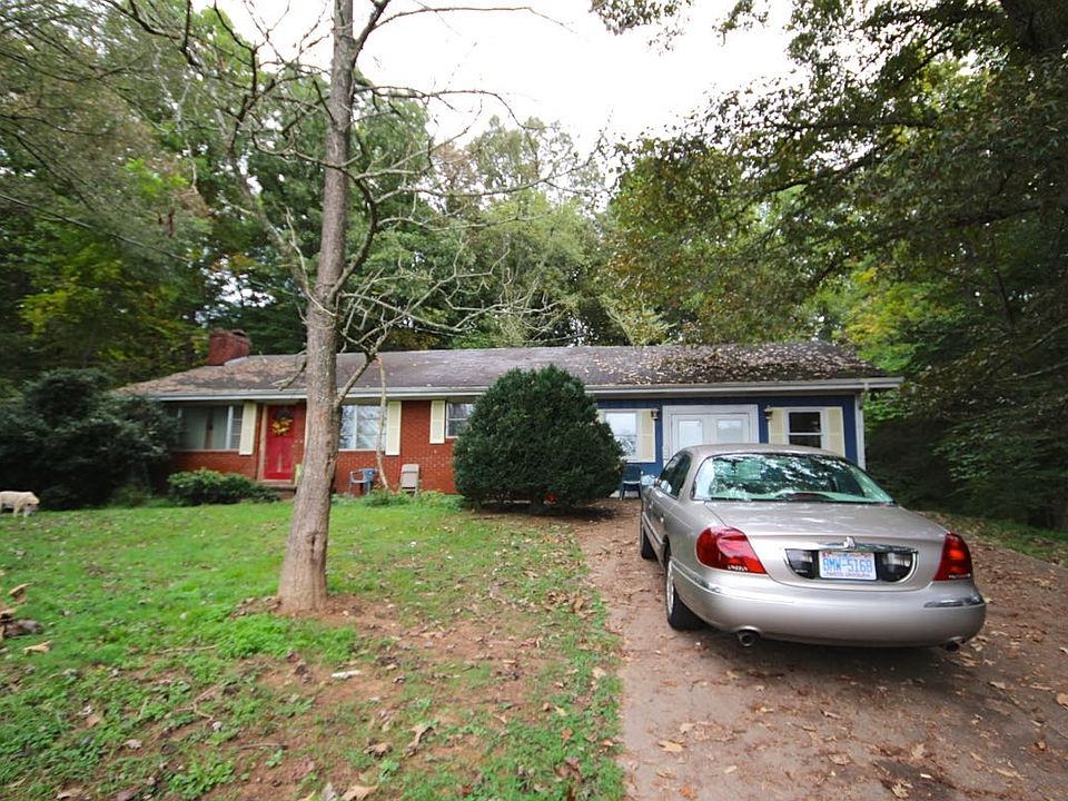 2nd image of 975 Ferguson Rd