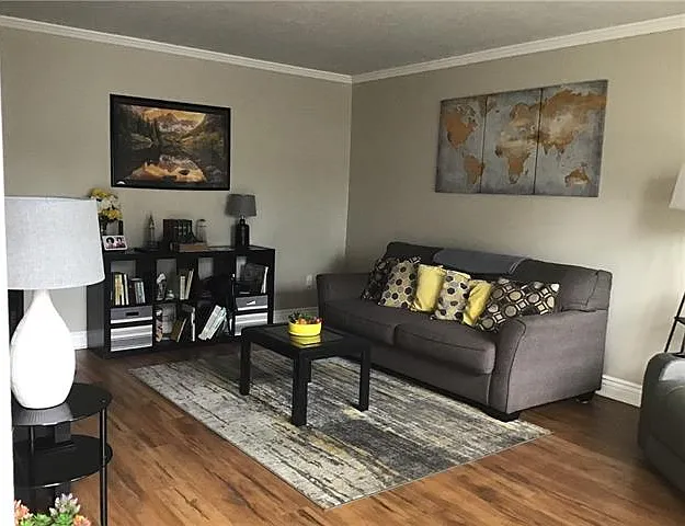138 Normandy Ave — Photo 3