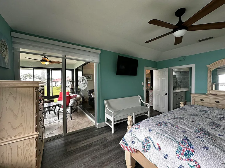 6142 SE Landing Way #16 — Photo 49