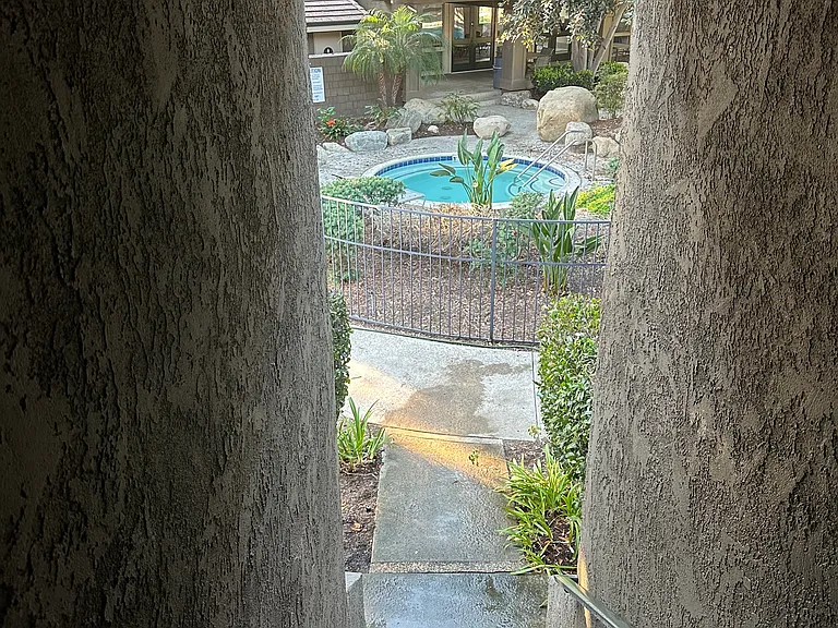 Stairs down!