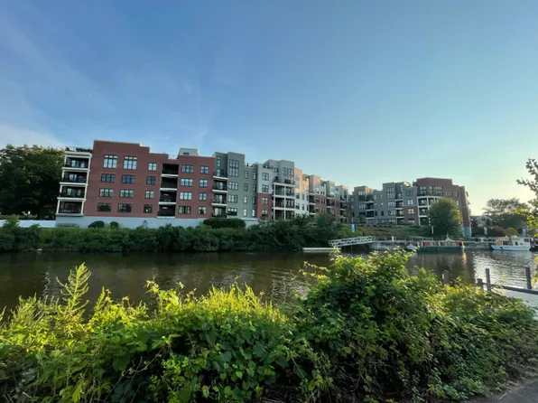 83 E Church St #111, Fairport, NY 14450
