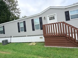 4937 Ruben Dr, Davenport, IA 52806