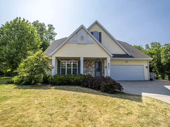 8457 North 111th STREET, Milwaukee, WI 53224