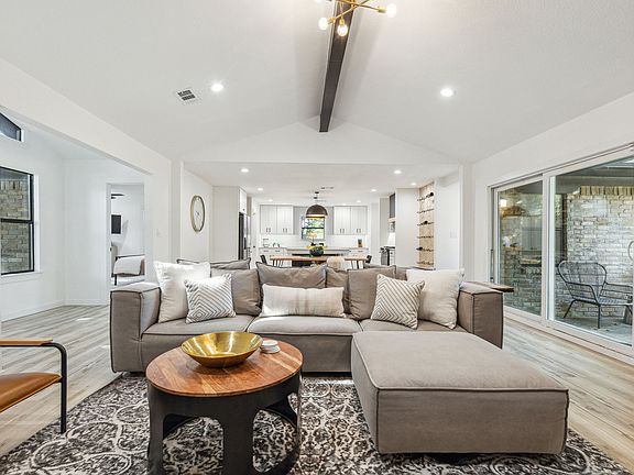2nd image of 2015 Camelot Dr