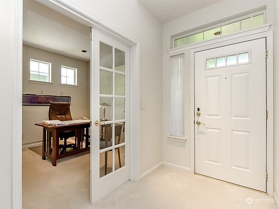 3rd image of 4214 40th Avenue NE