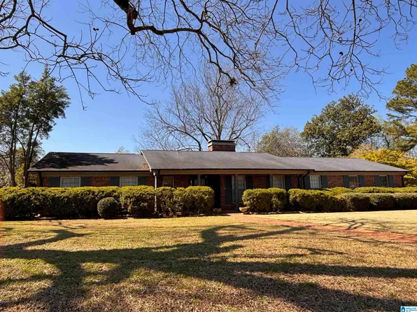 876 Twin Lake Dr, Birmingham, AL 35215