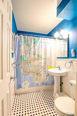 Sold by Tyler Vincent Real Estate Inc | media 20