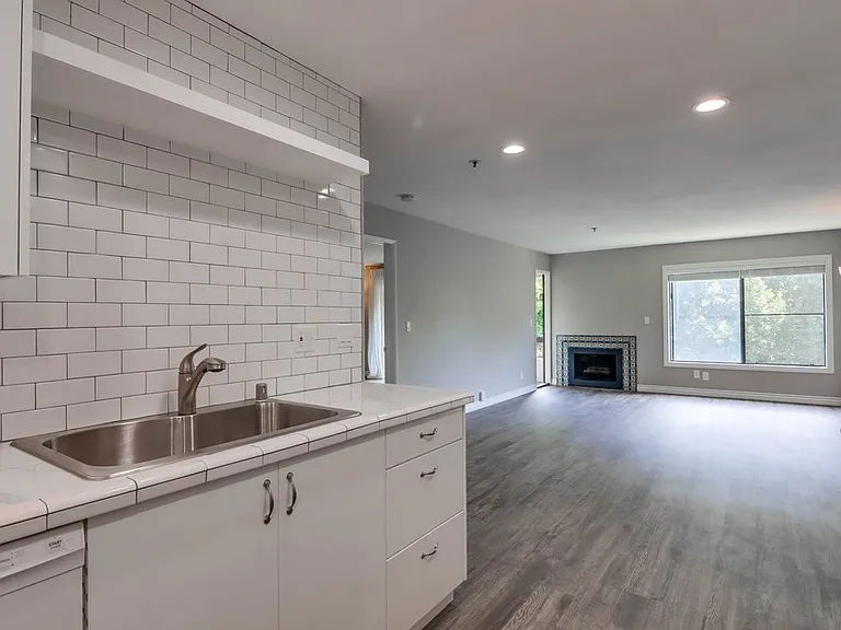 5645 Friars Rd #377 — Photo 15
