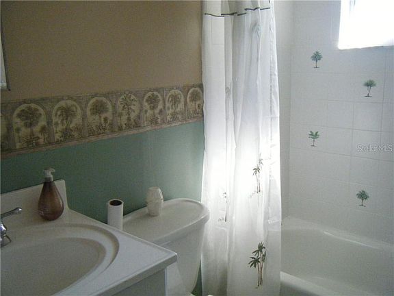 5th image of 600 Vincent Dr