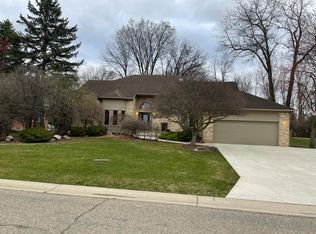 1971 Dell Rose Dr, Bloomfield Hills, MI