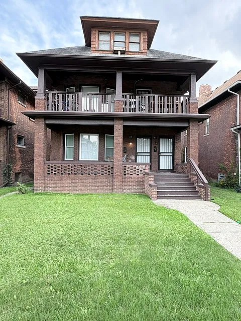 43 Pilgrim St #1