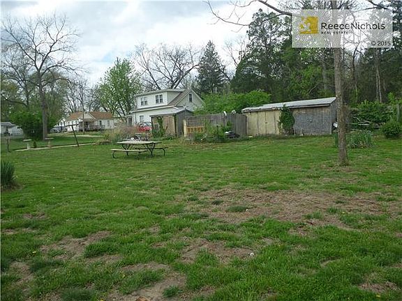 5th image of 309 E Morse Ave