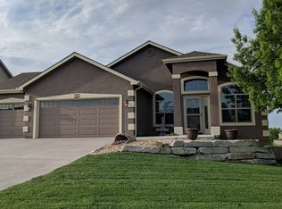 335 Stratton Dr, Eudora, KS 66025