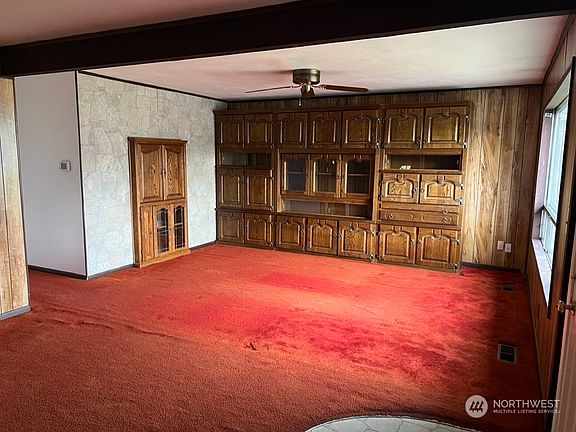 3rd image of 9105 Lawndale Avenue SW