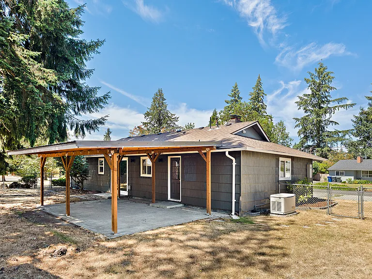 8408 Dalton Dr SW — Photo 14