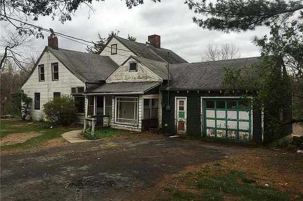 1st image of 429 Van Burenville Rd