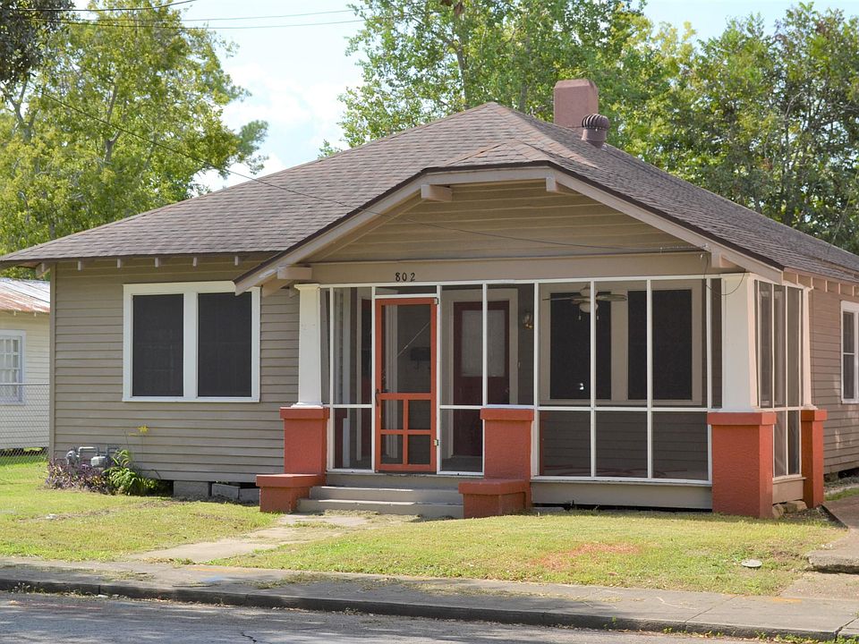 1st image of 802 S Iberia St