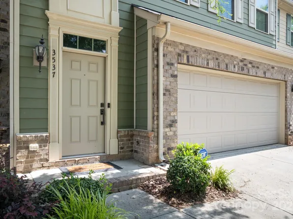 3537 Hornets Nest Way, Charlotte, NC 28208