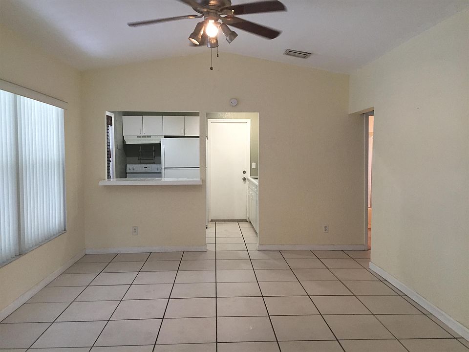 1st image of 1024 NE 17th Way APT 8