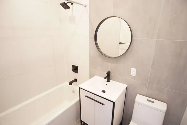 Rented by Lofts and Flats LLC | media 27