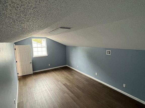 3rd image of 1112 S 24th St #1112