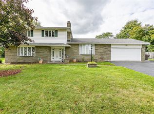 9 Daniel Dr, Rochester, NY 14624