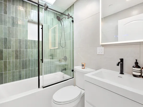 952a Greene Avenue image 23 of 28