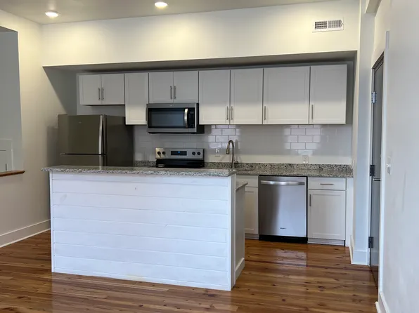 300 Main St #6, South Boston, VA 24592