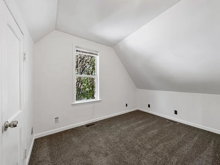 309 E Las Vegas St — Photo 13