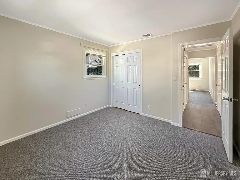 19 S Van Buren Ave — Photo 10