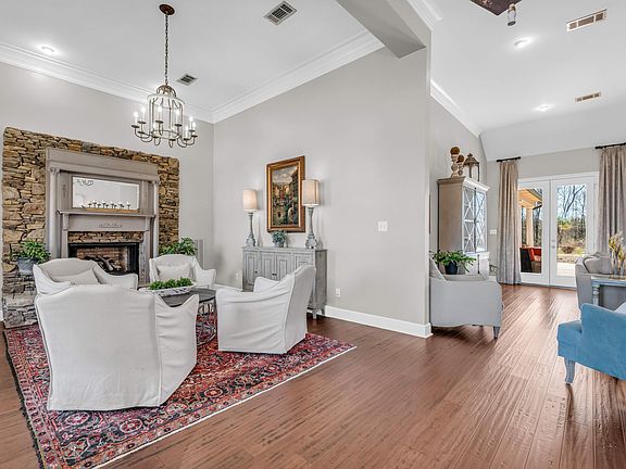 3rd image of 7840 State Highway 12