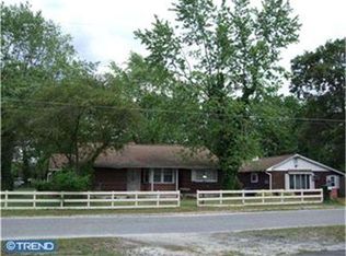 301 Navajo Trl, Browns Mills, NJ 08015
