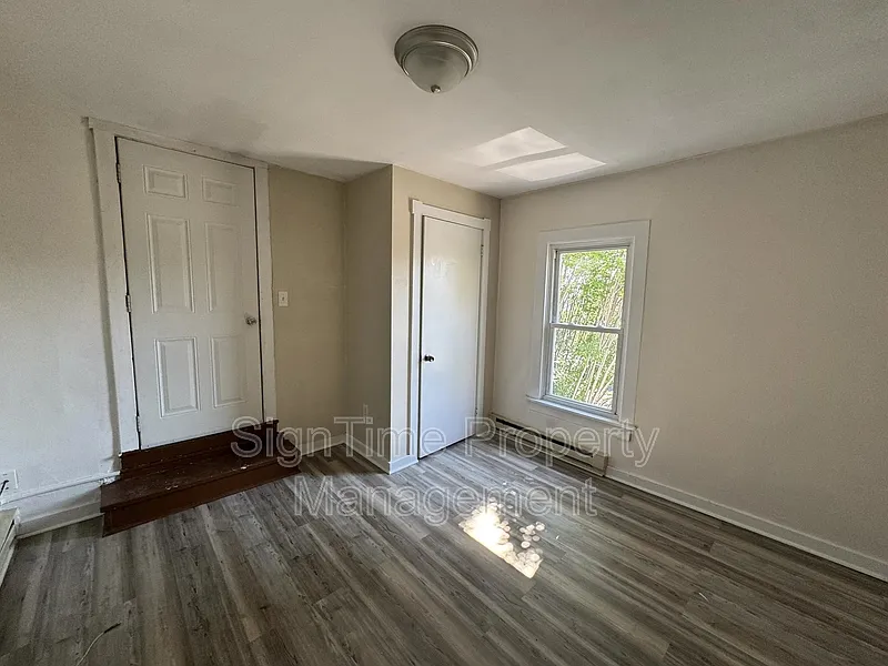 1 bed, 1.0 bath, $850 — Photo 4